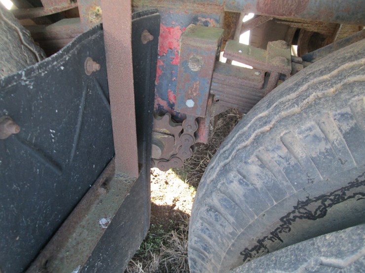 1974-ford-f700-image-12