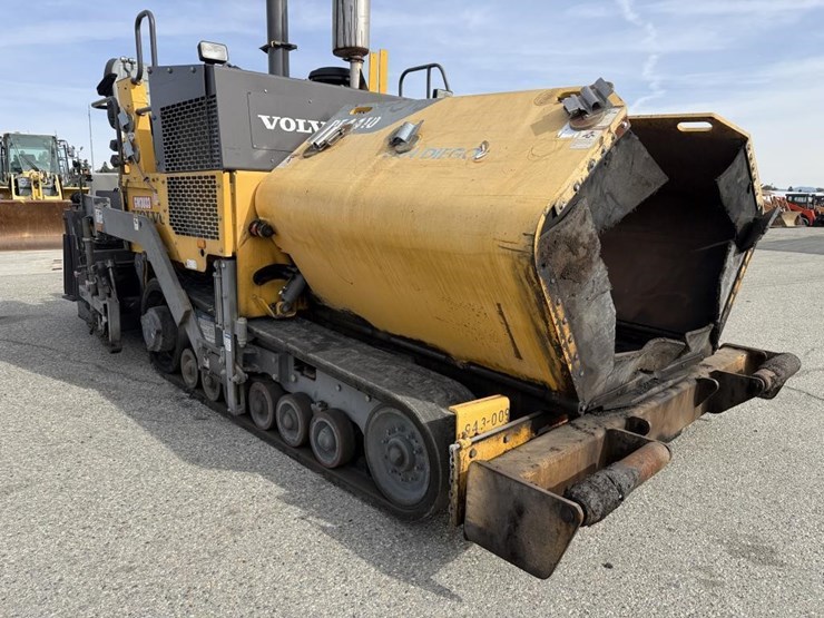 2016-volvo-blaw-knox-pf-4410b-asphalt-paver-image-48