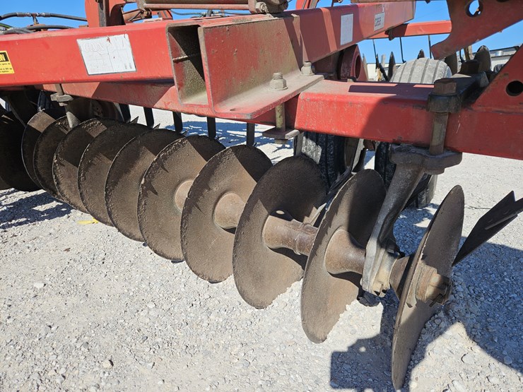 case-ih-3800-image-5