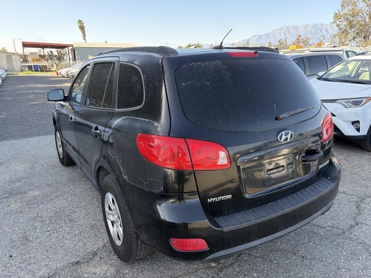 2009-hyundai-santa-fe-gls-image-2