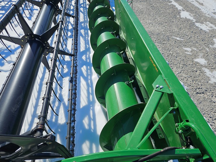 2014-john-deere-630f-image-10