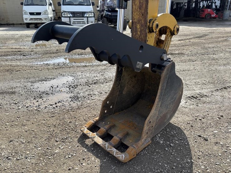 2022-caterpillar-303.5-image-9