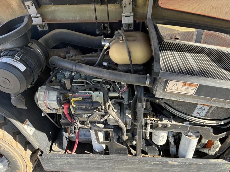 2015-jlg-g5-18a-image-19