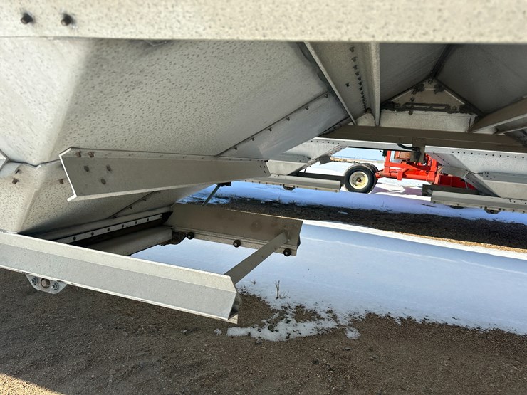 2016-timpte-hopper-bottom-image-42