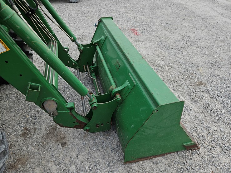 2013-john-deere-5075e-image-24