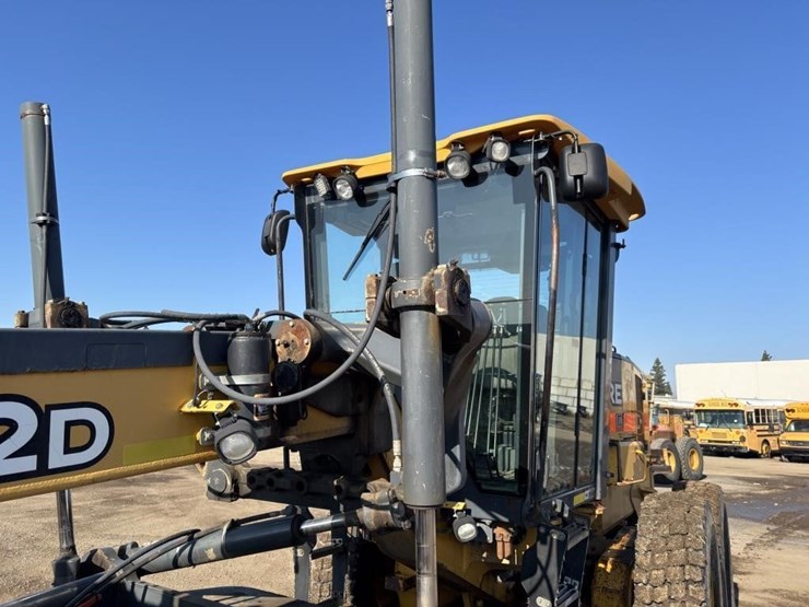 2008-deere-772d-image-14