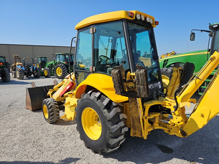 2005-new-holland-lb75b-image-14