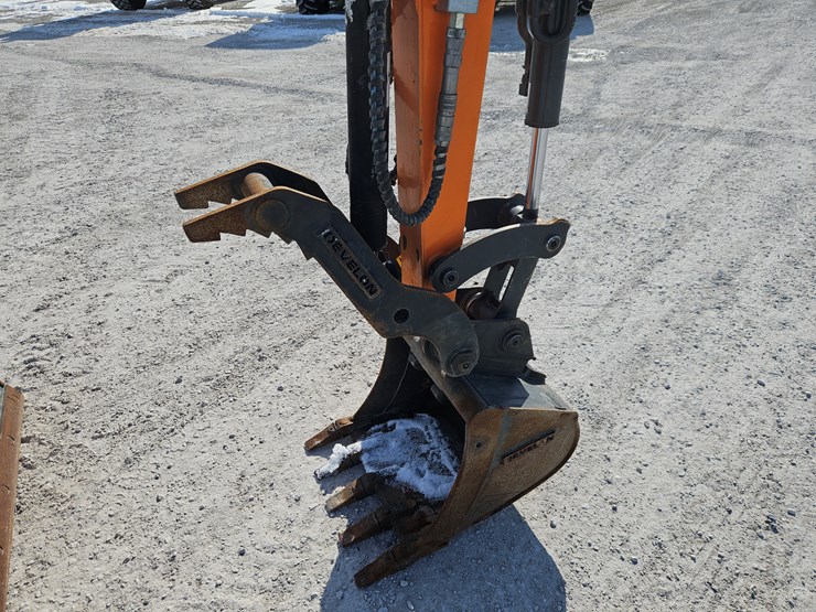 2024-develon-dx42-7-image-25