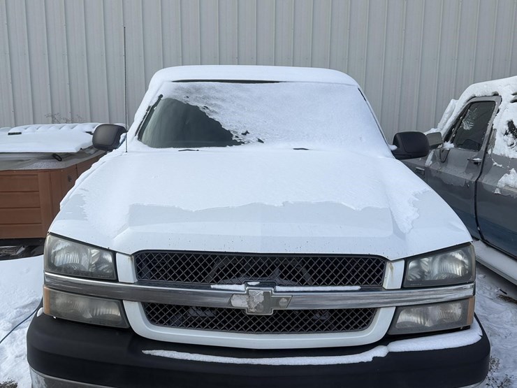 2003-chevrolet-silverado-2500-image-2