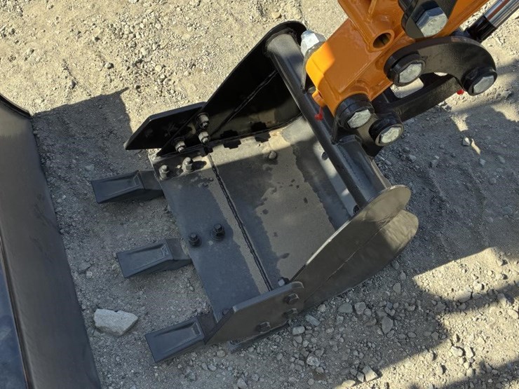 2025-vicsec-vc13-hydraulic-excavator-image-8