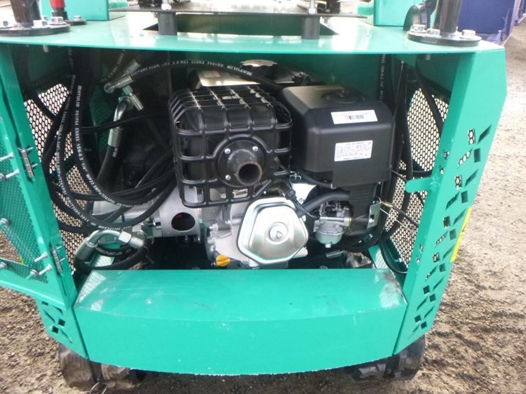 agt-mh12rx-hydraulic-excavator-image-24