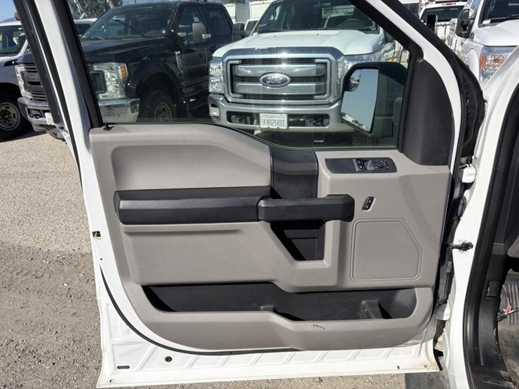 2015-ford-f150-image-10