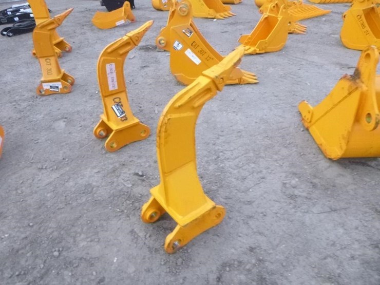 caterpillar-303-image-3