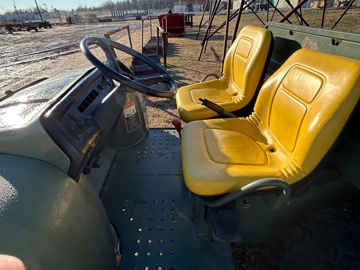 john-deere-gator-image-3