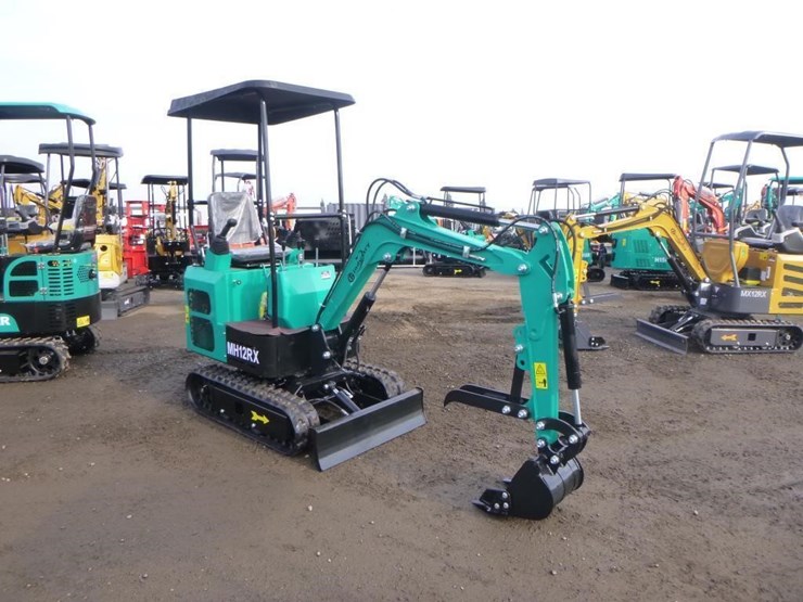 agt-mh12rx-hydraulic-excavator-image-2