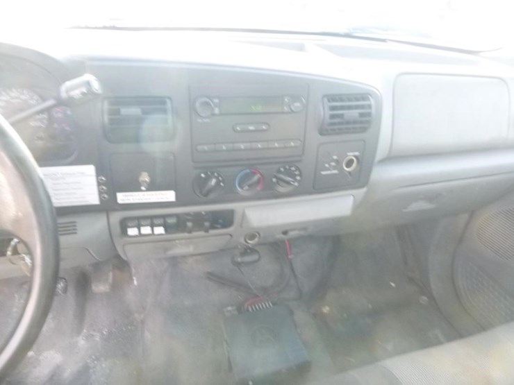 2006-ford-f450-image-16