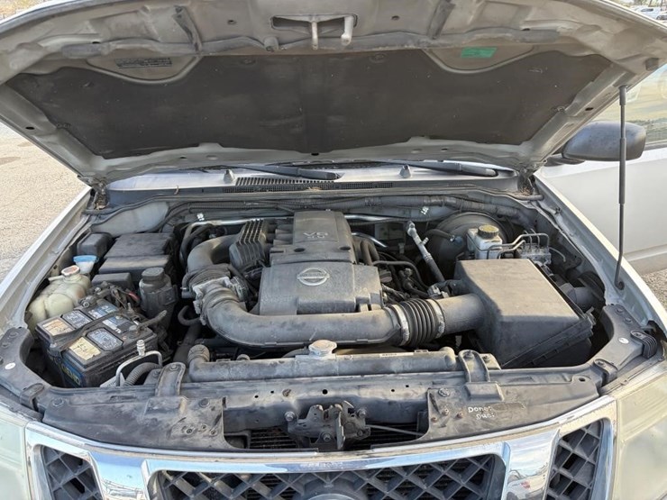 2012-nissan-pathfinder-image-22