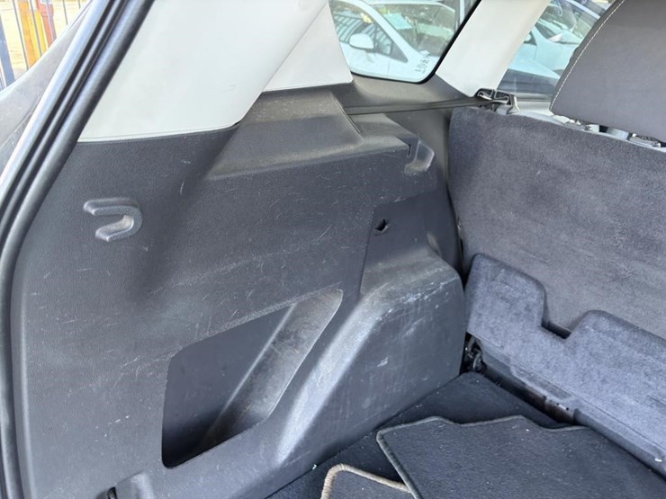 2014-ford-escape-image-24