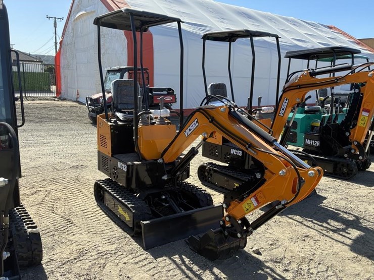 2025-vicsec-vc13-hydraulic-excavator-image-2