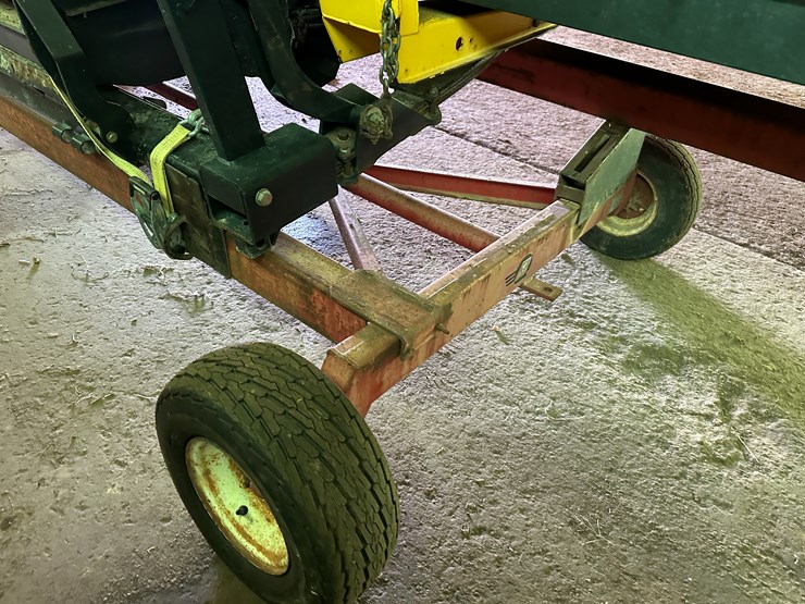 2011-new-holland-92c-image-8