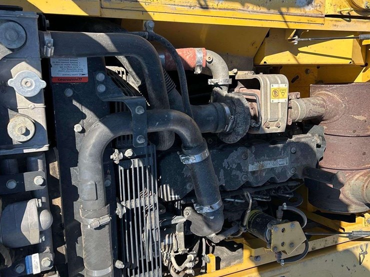 2013-komatsu-pc200-image-13