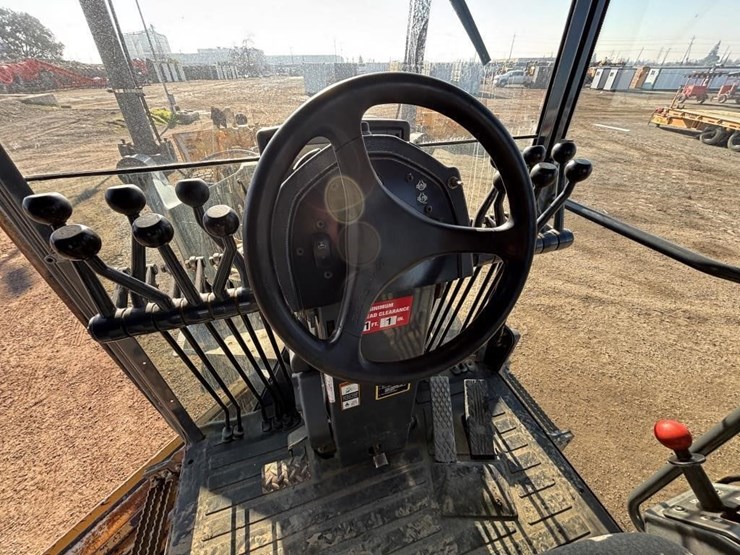 2008-deere-772d-image-42