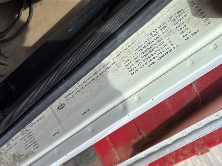 #31986-•-2007-mack-cv713-dump-truck-image-18