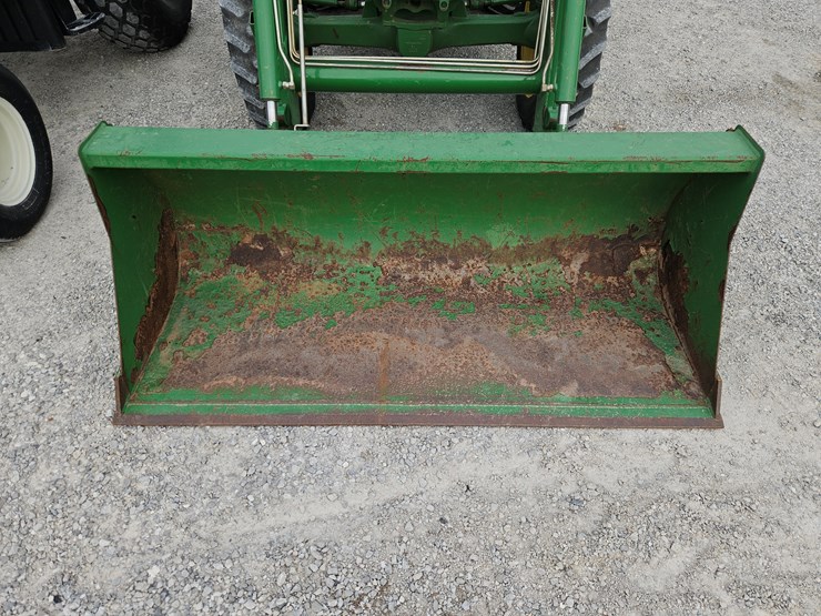 2013-john-deere-5075e-image-3
