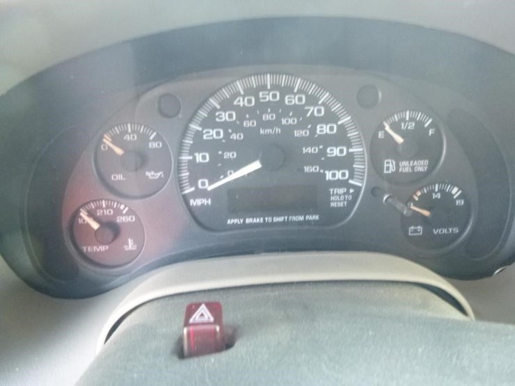 2004-gmc-safari-image-13