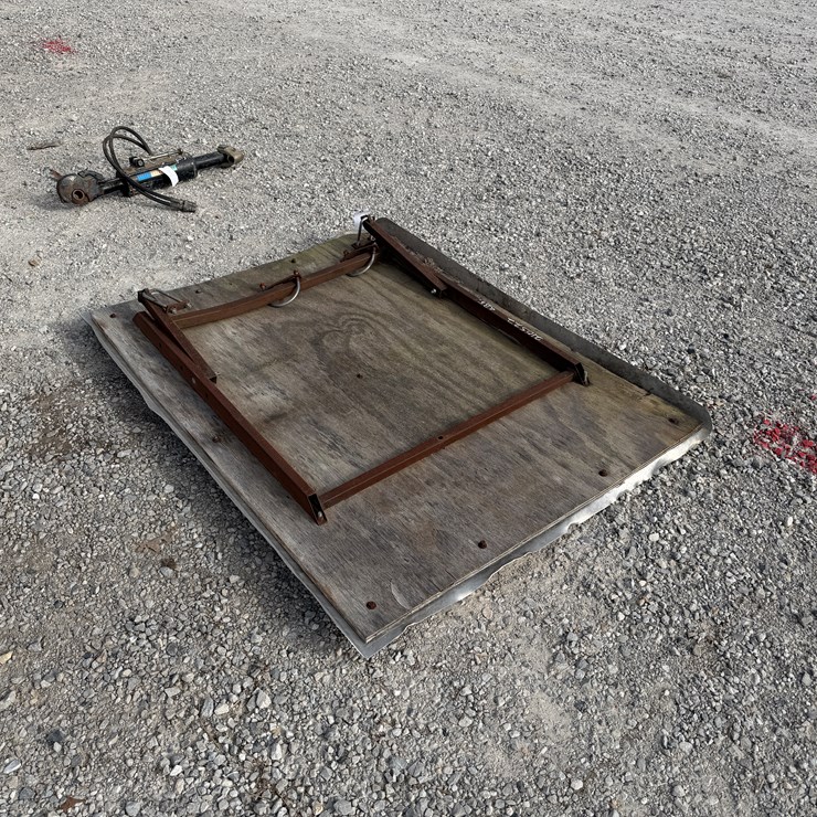 #210522 • Used Canopy Top