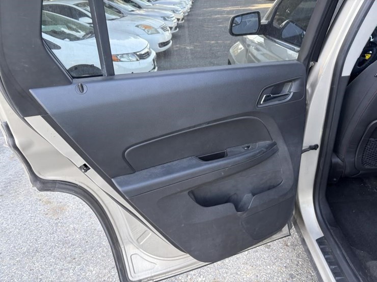 2012-gmc-terrain-sle-image-17