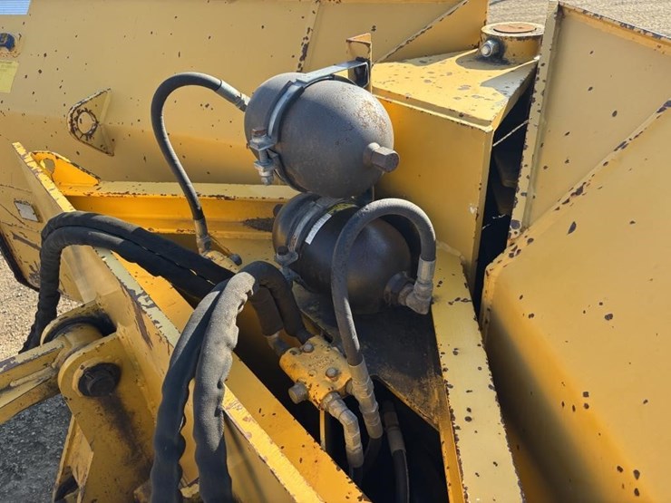 2008-deere-772d-image-18