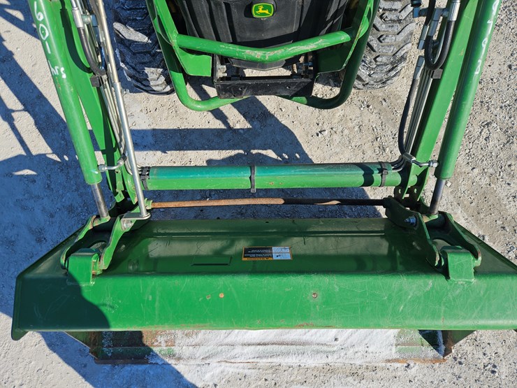 2018-john-deere-1023e-image-5