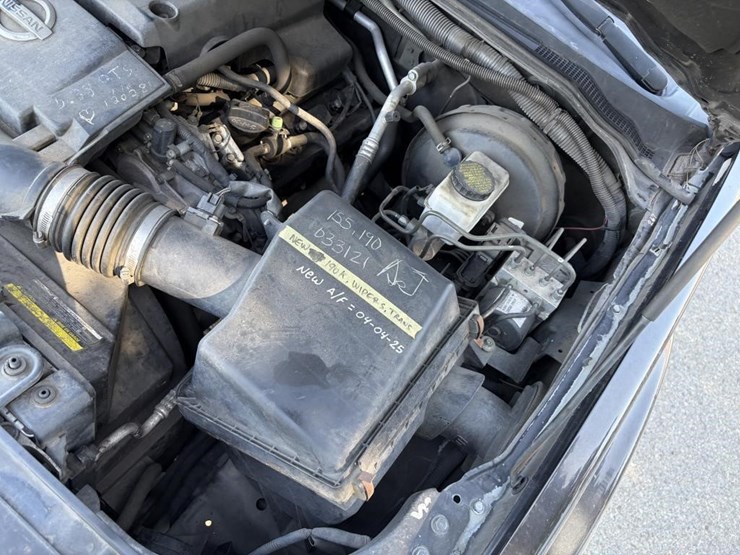 2012-nissan-pathfinder-image-23