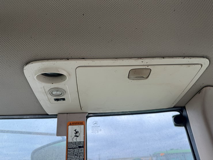 2003-john-deere-7520-image-19