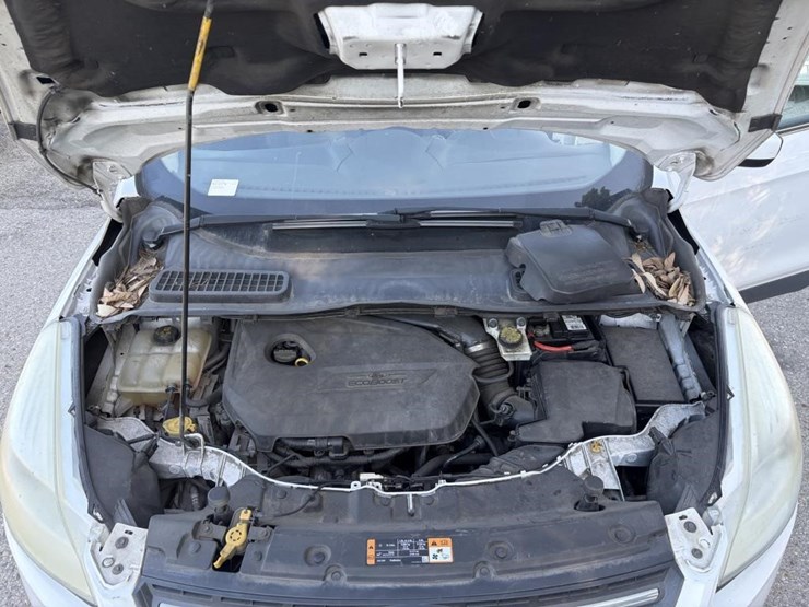 2014-ford-escape-image-18