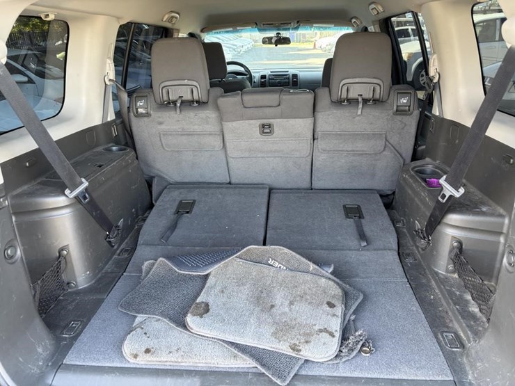 2012-nissan-pathfinder-image-28