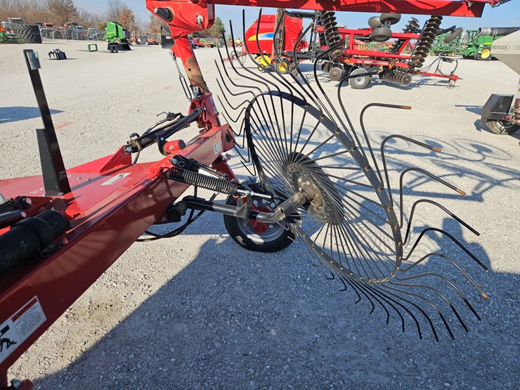 #205128-•-h-&-s-ar3212-wheel-rake-image-6