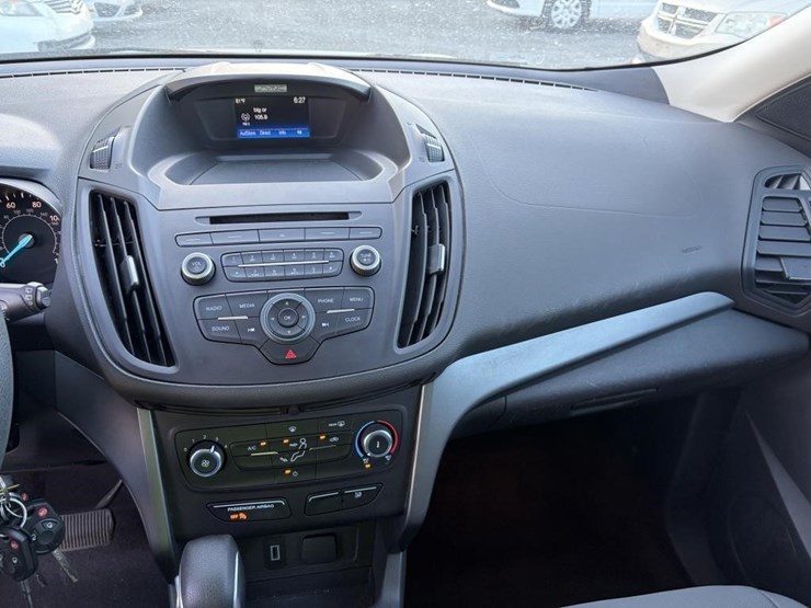 2017-ford-escape-image-13