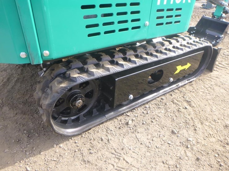 2025-agt-h15r-hydraulic-excavator-image-26