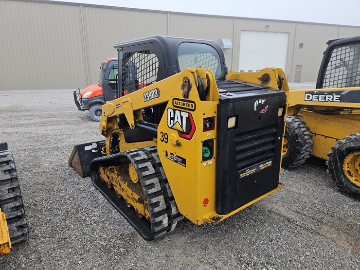 2020-caterpillar-239d3-image-20