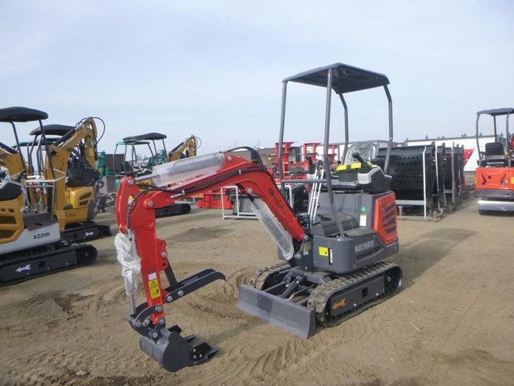 2025-agt-mx15rx-hydraulic-excavator-image-1