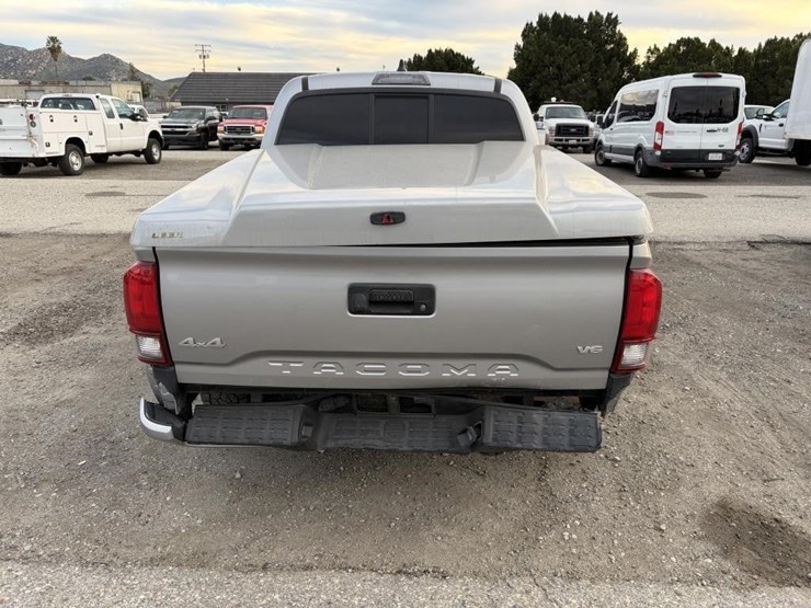 2020-toyota-tacoma-image-6