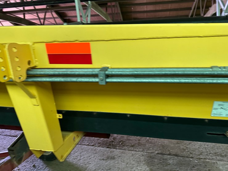 2011-new-holland-92c-image-6