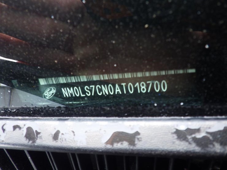 2010-ford-transit-connect-image-15