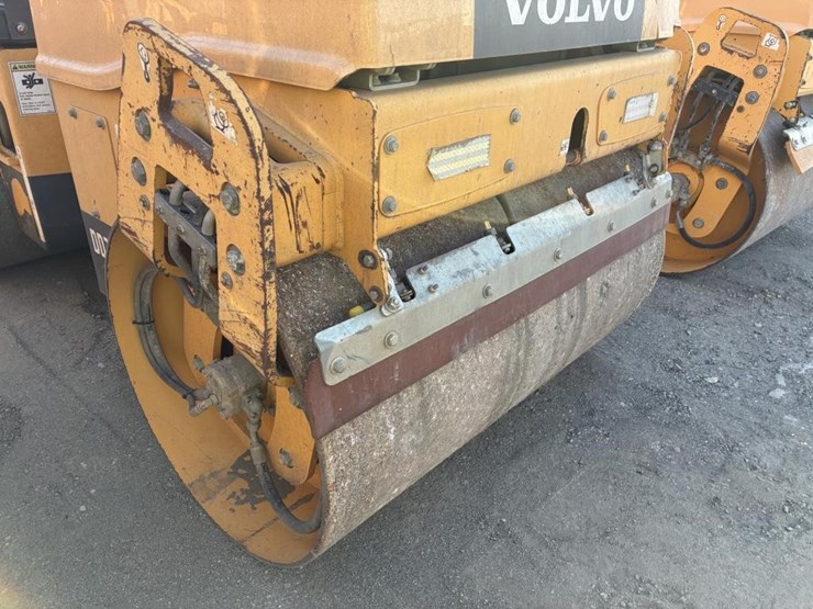 2018-volvo-dd25b-image-6