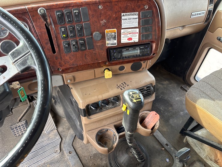 #31986-•-2007-mack-cv713-dump-truck-image-11