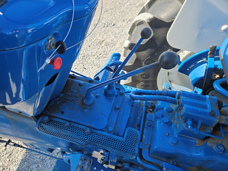 1990-ford-5610-image-14