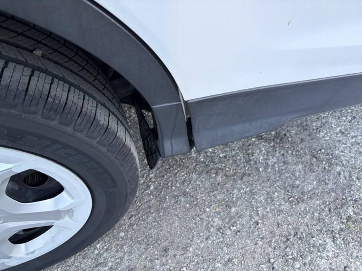 2017-ford-escape-image-32