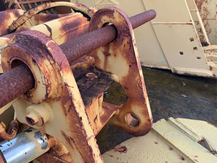 59”-hydraulic-bucket-image-13